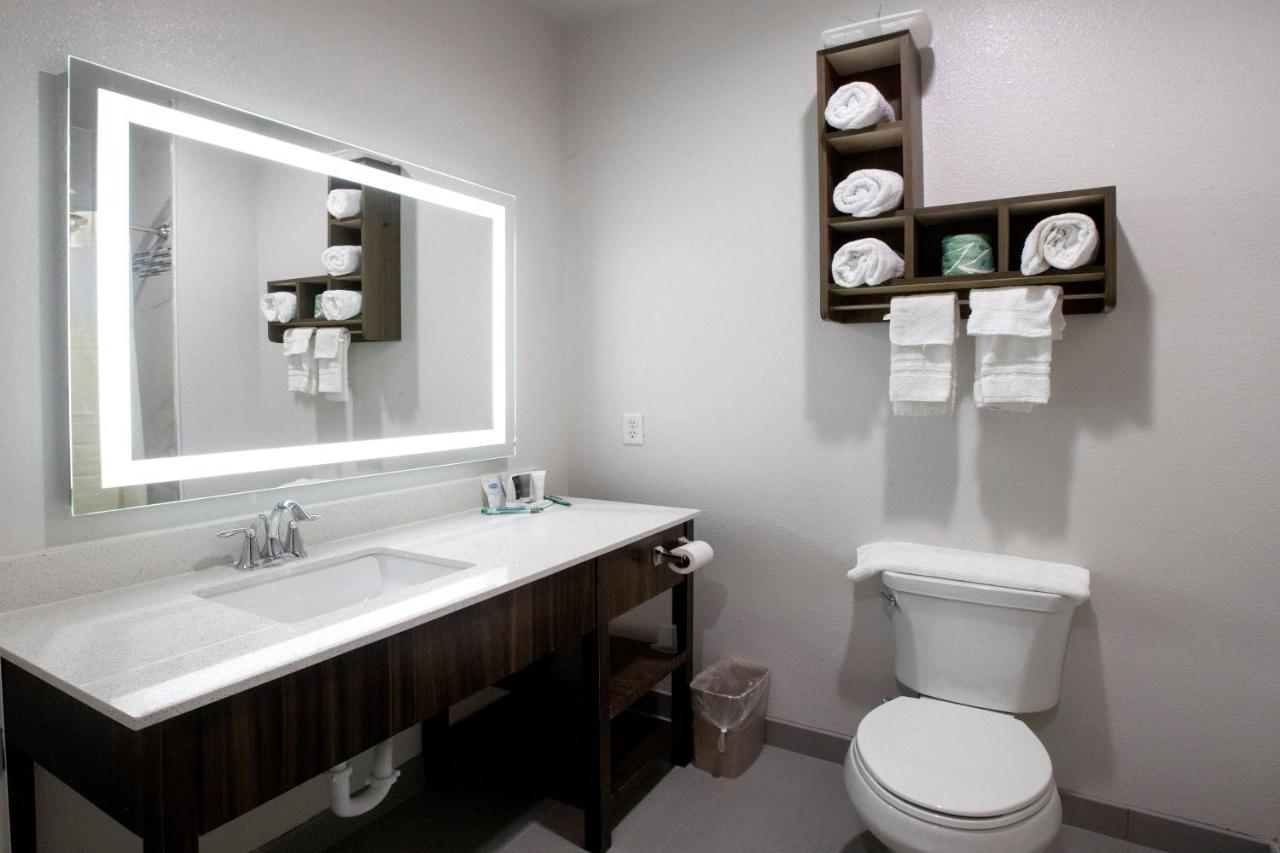 House Hotel Houston Bagian luar foto